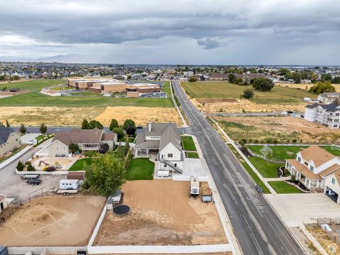 Tiny photo for 415 S 1200 W, Mapleton, UT 84664 (MLS # 2115681)