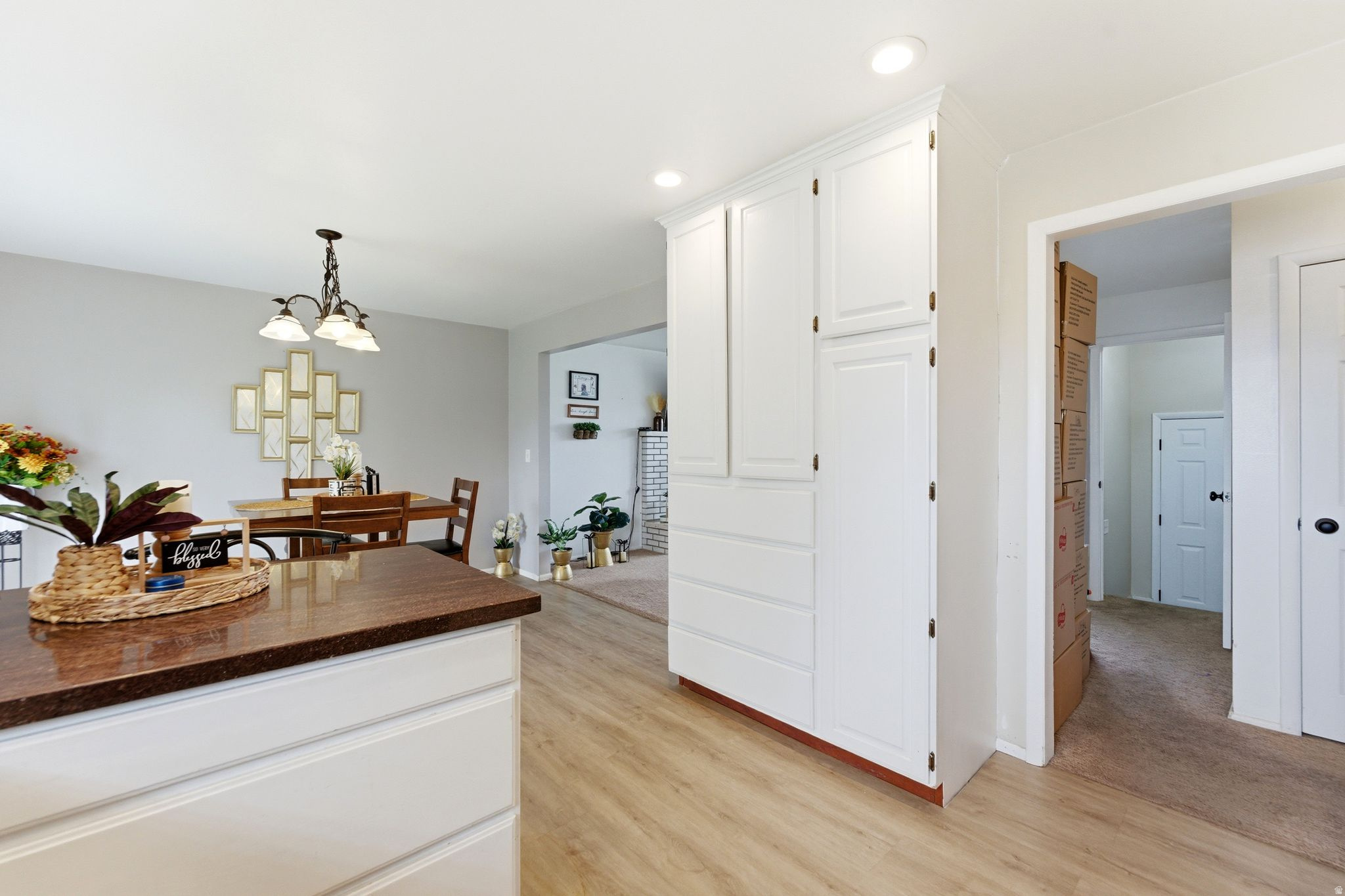 CAMELOT - Residential