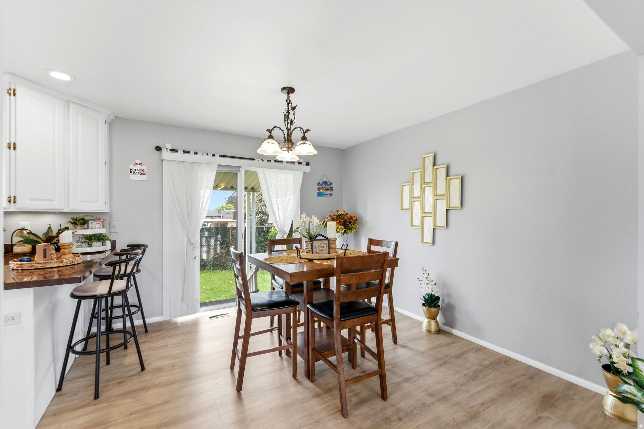 CAMELOT - Residential