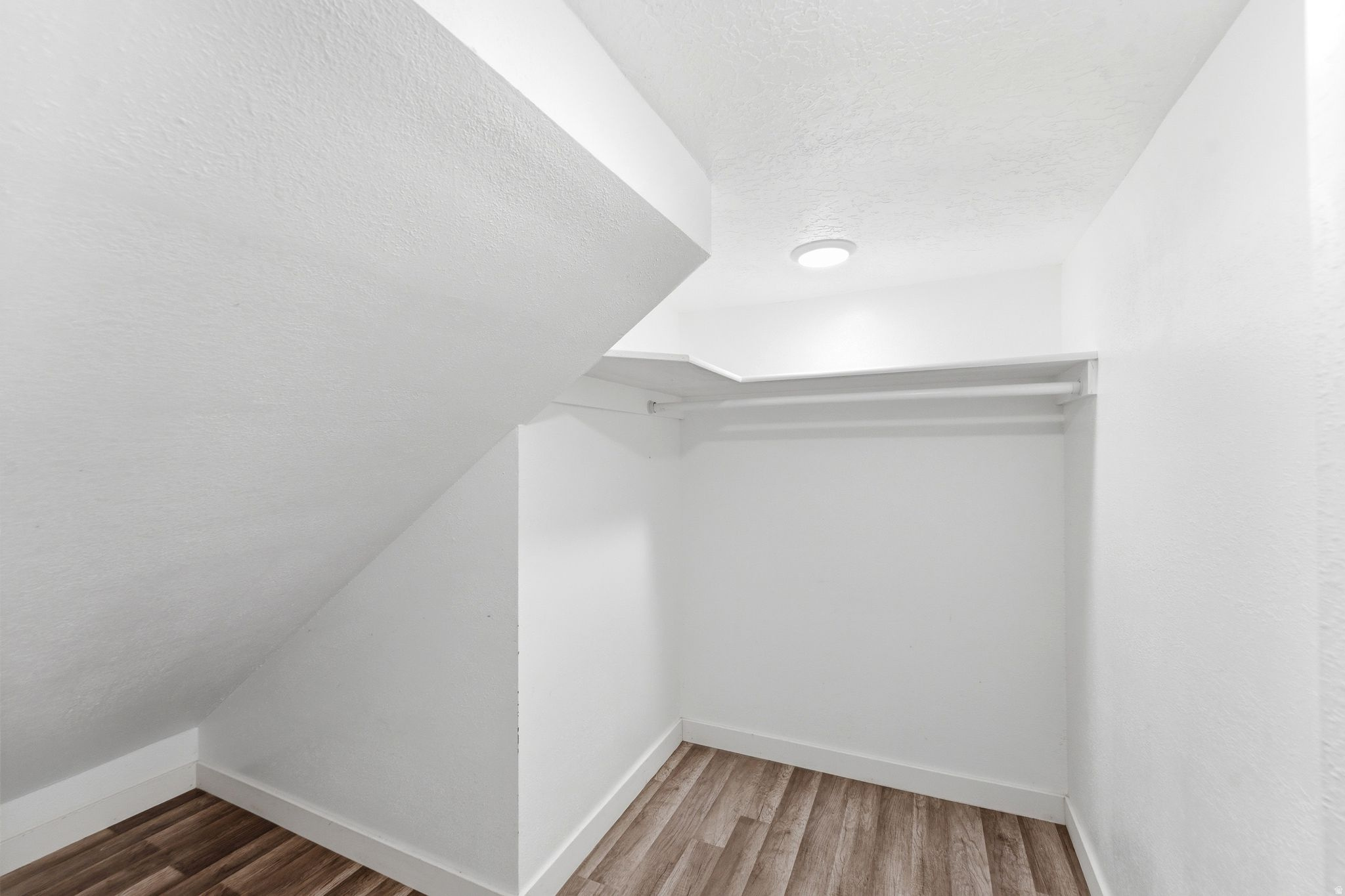 CAMELOT - Residential