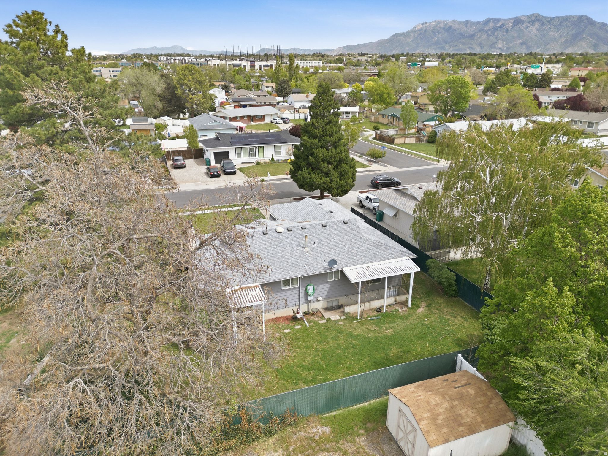 CAMELOT - Residential