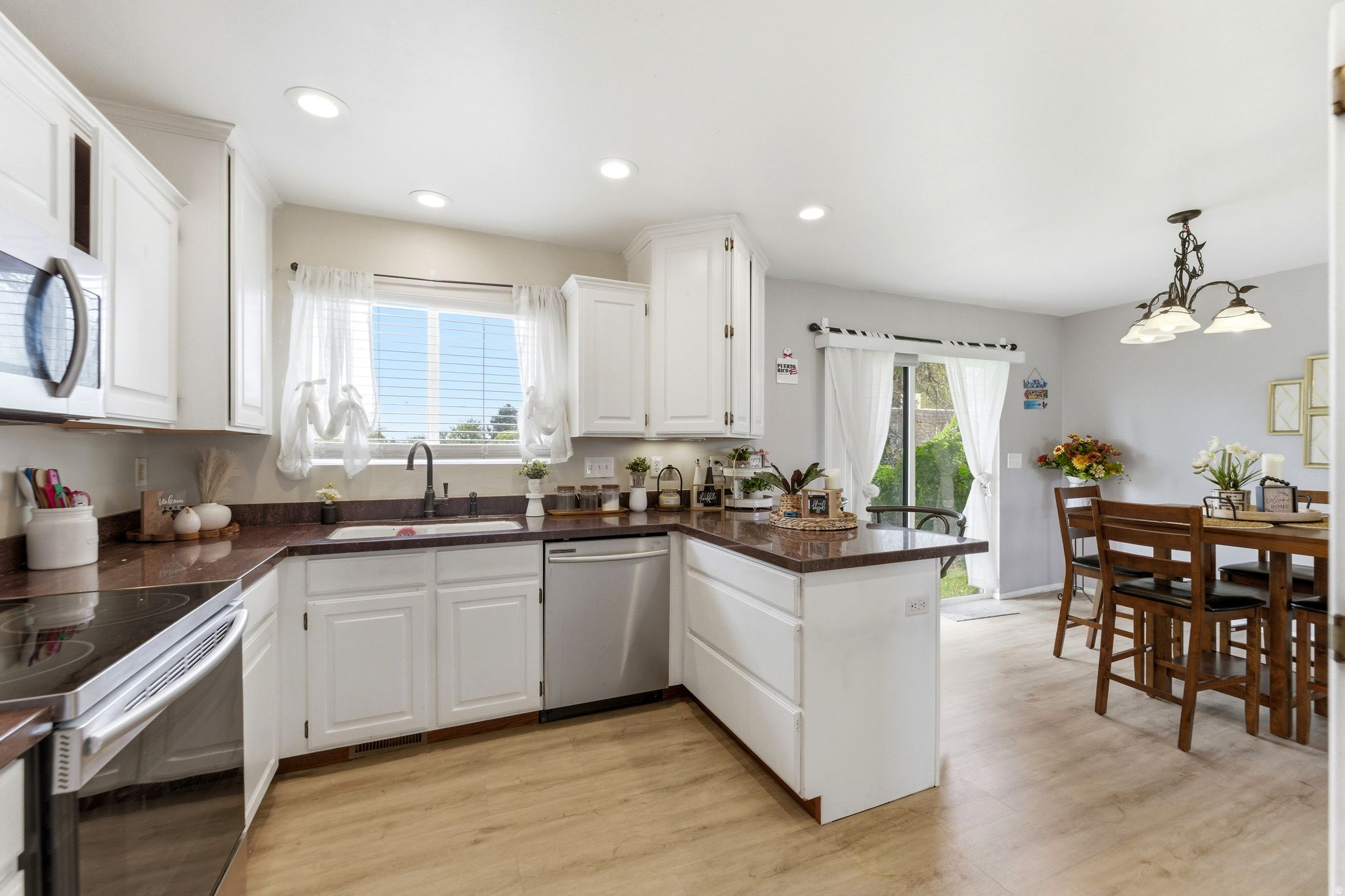 CAMELOT - Residential