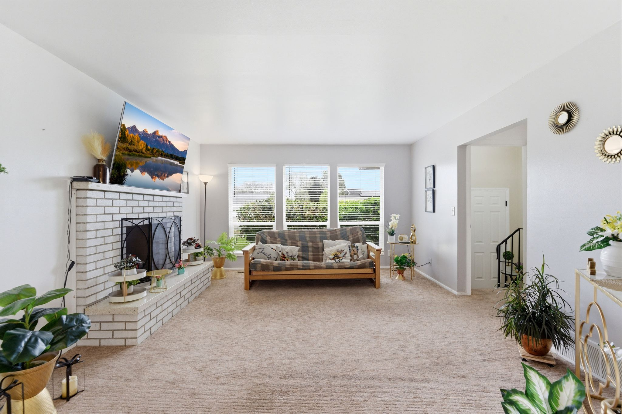 CAMELOT - Residential