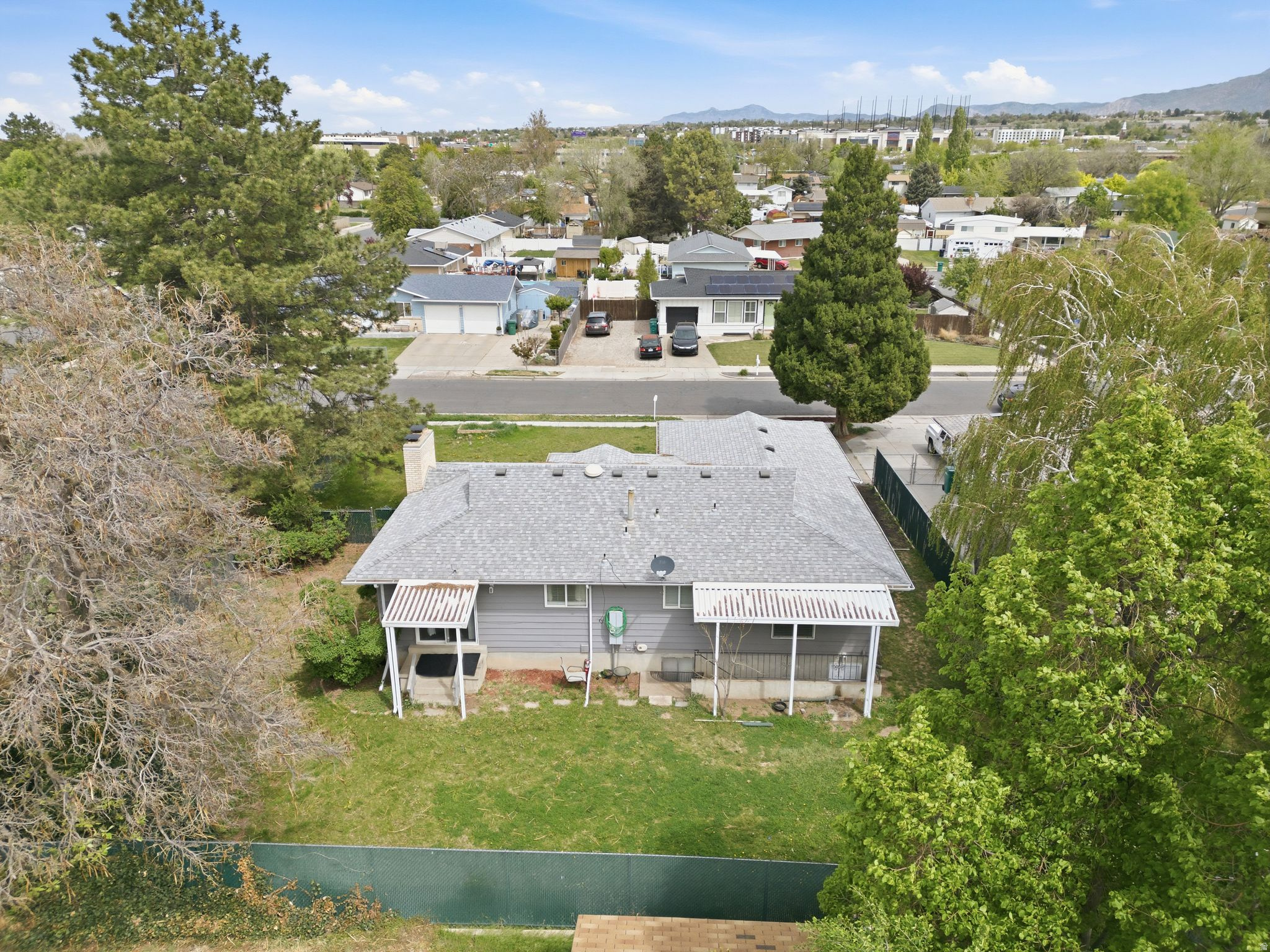 CAMELOT - Residential