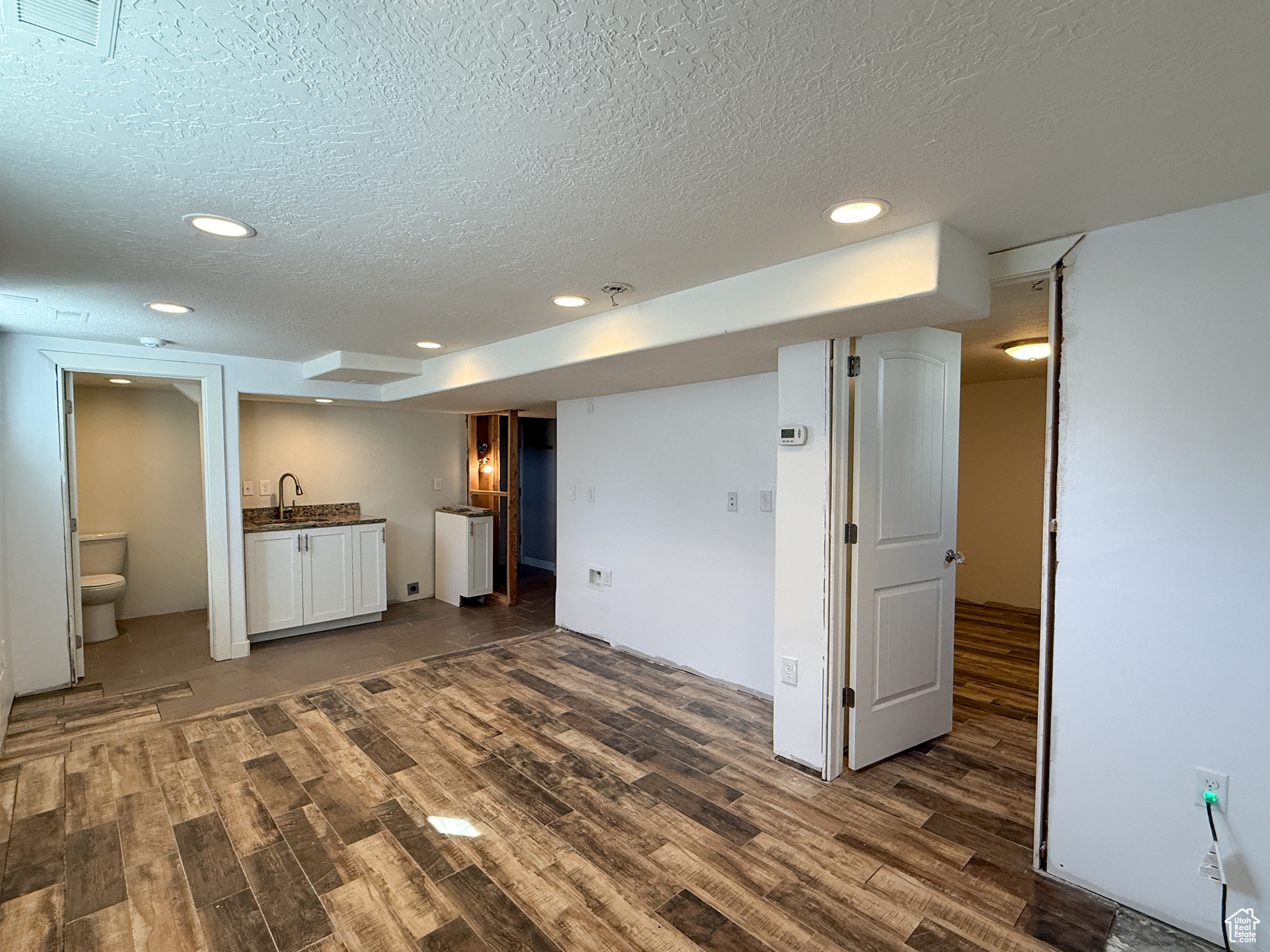 KINGSTON HEIGHTS - Residential