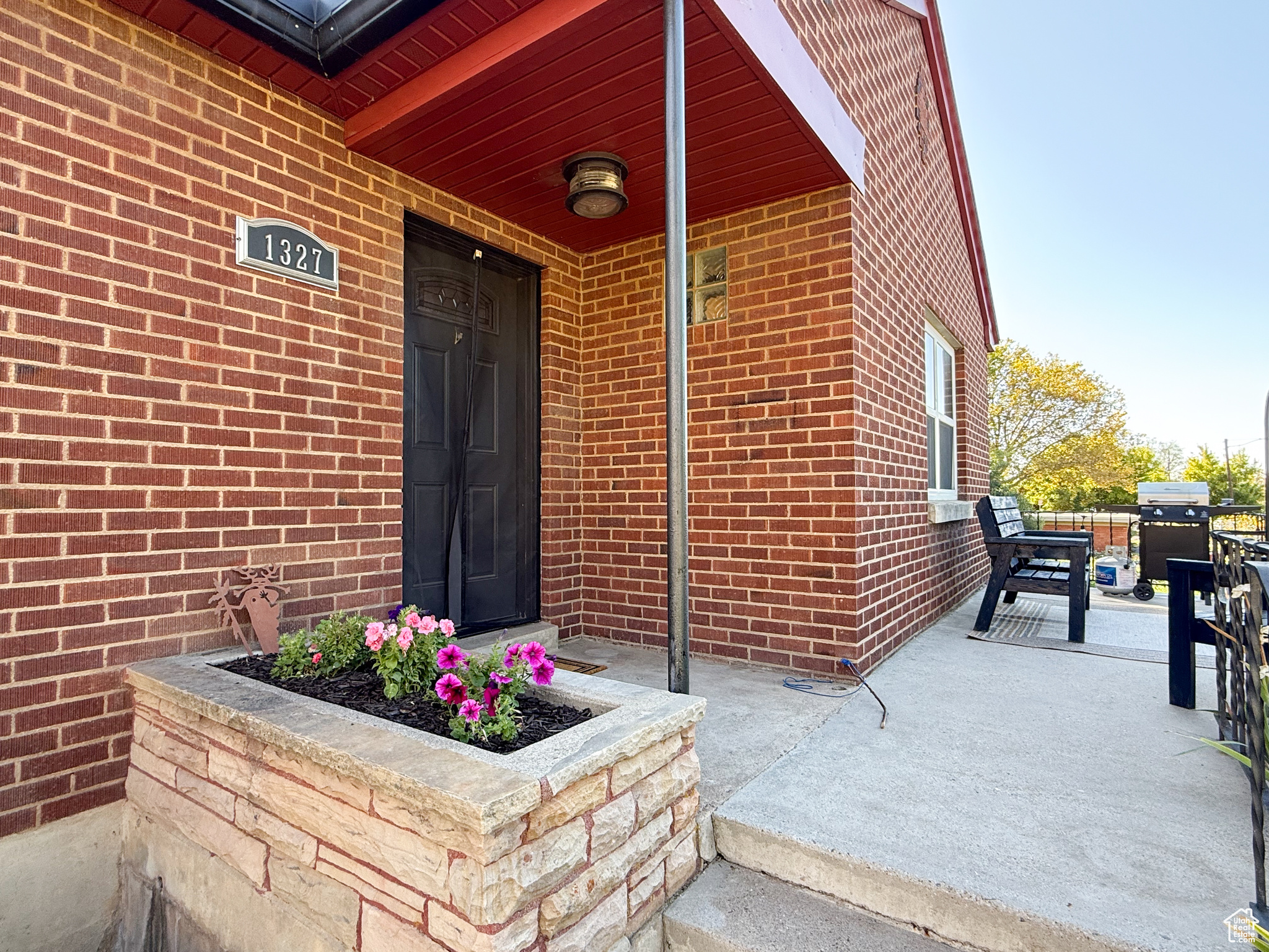 KINGSTON HEIGHTS - Residential