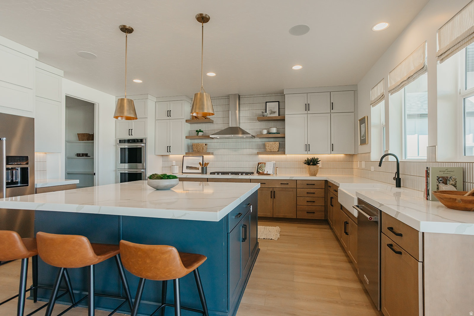 WILLOW ESTATES - Residential