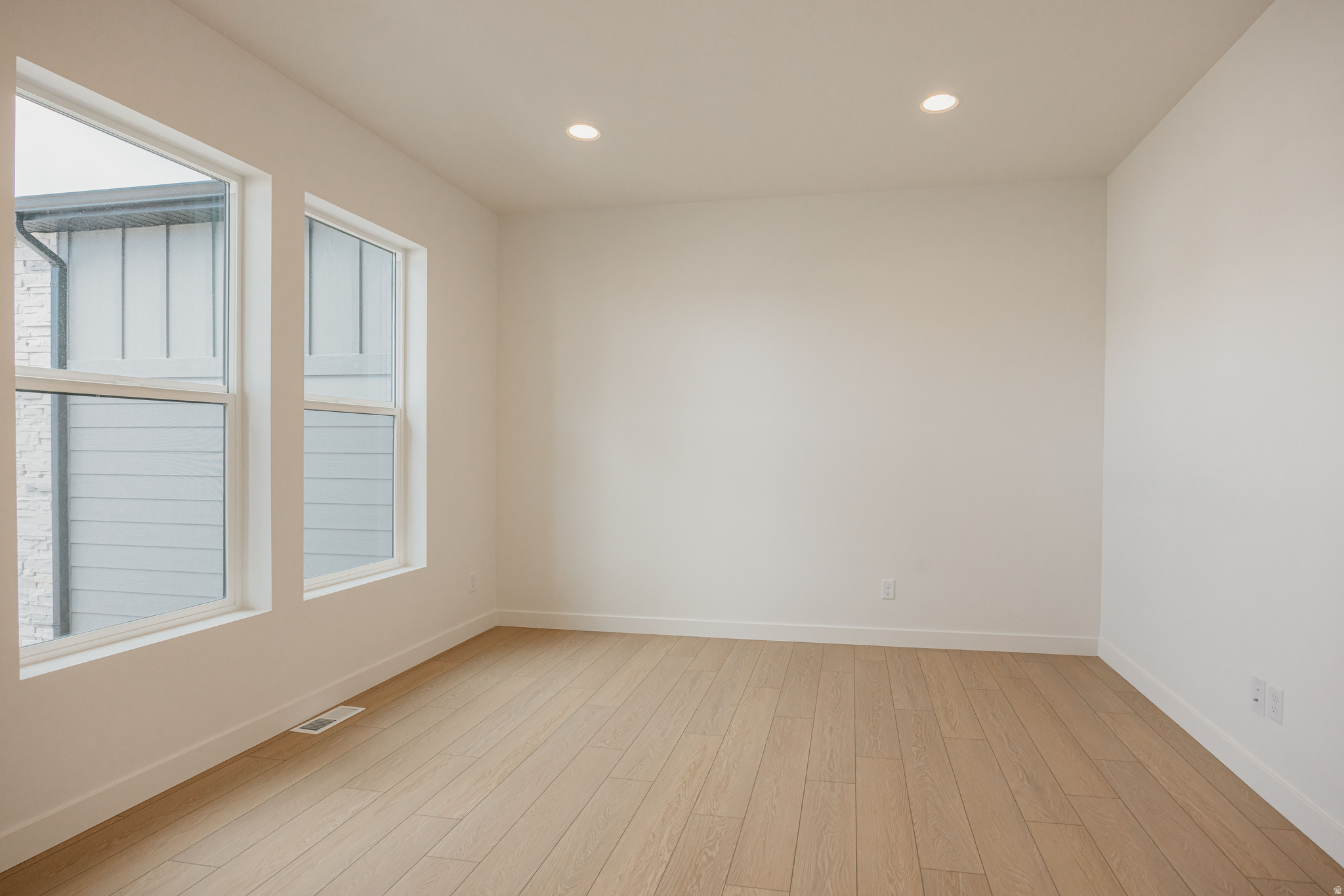 WILLOW ESTATES - Residential