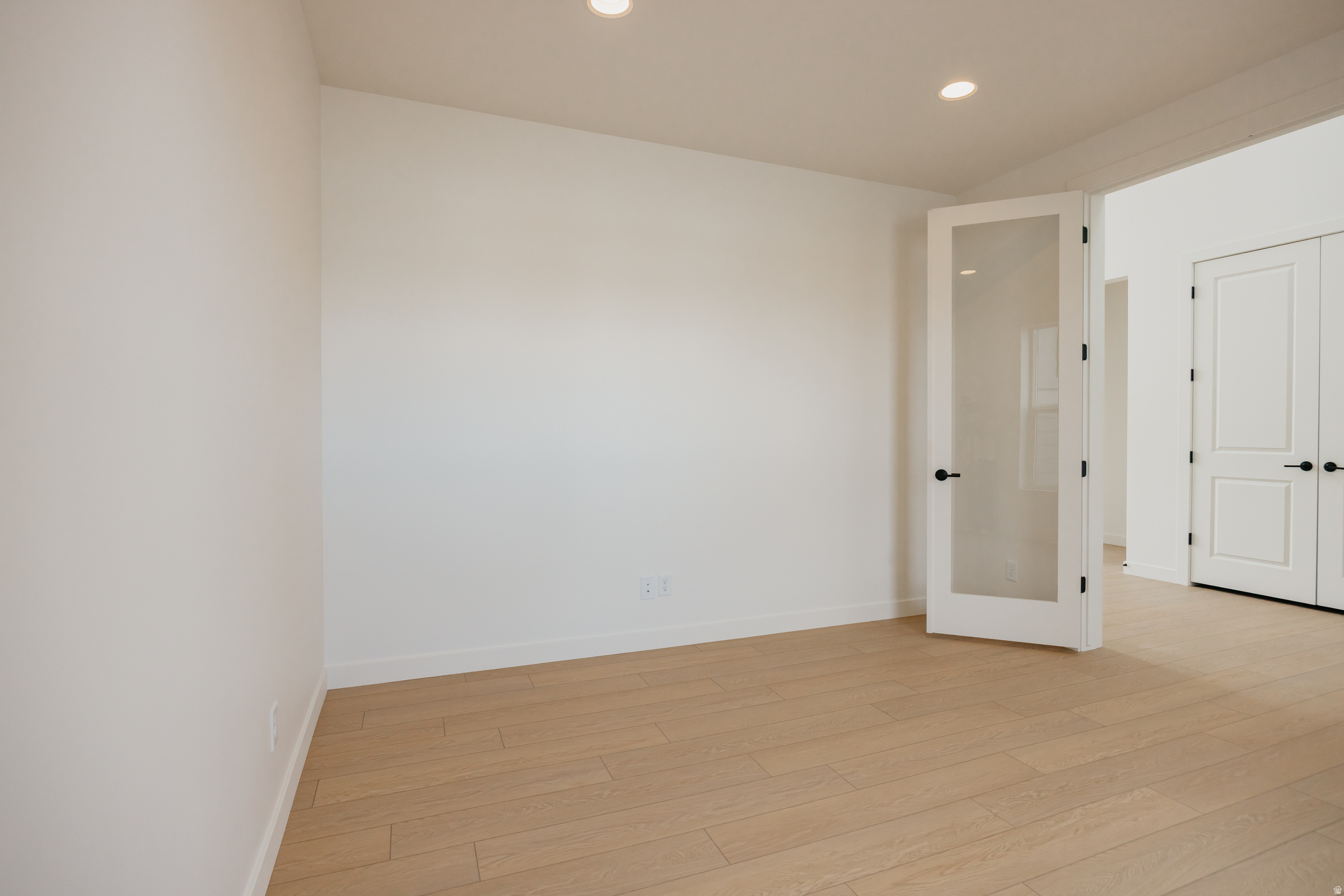 WILLOW ESTATES - Residential