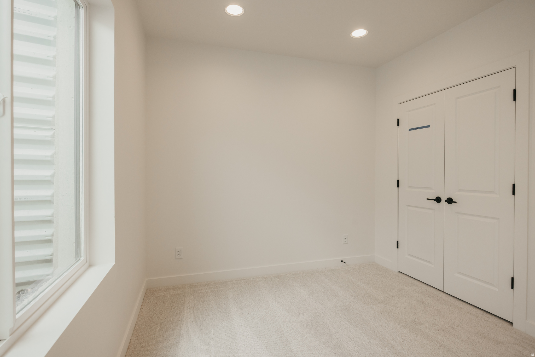 WILLOW ESTATES - Residential