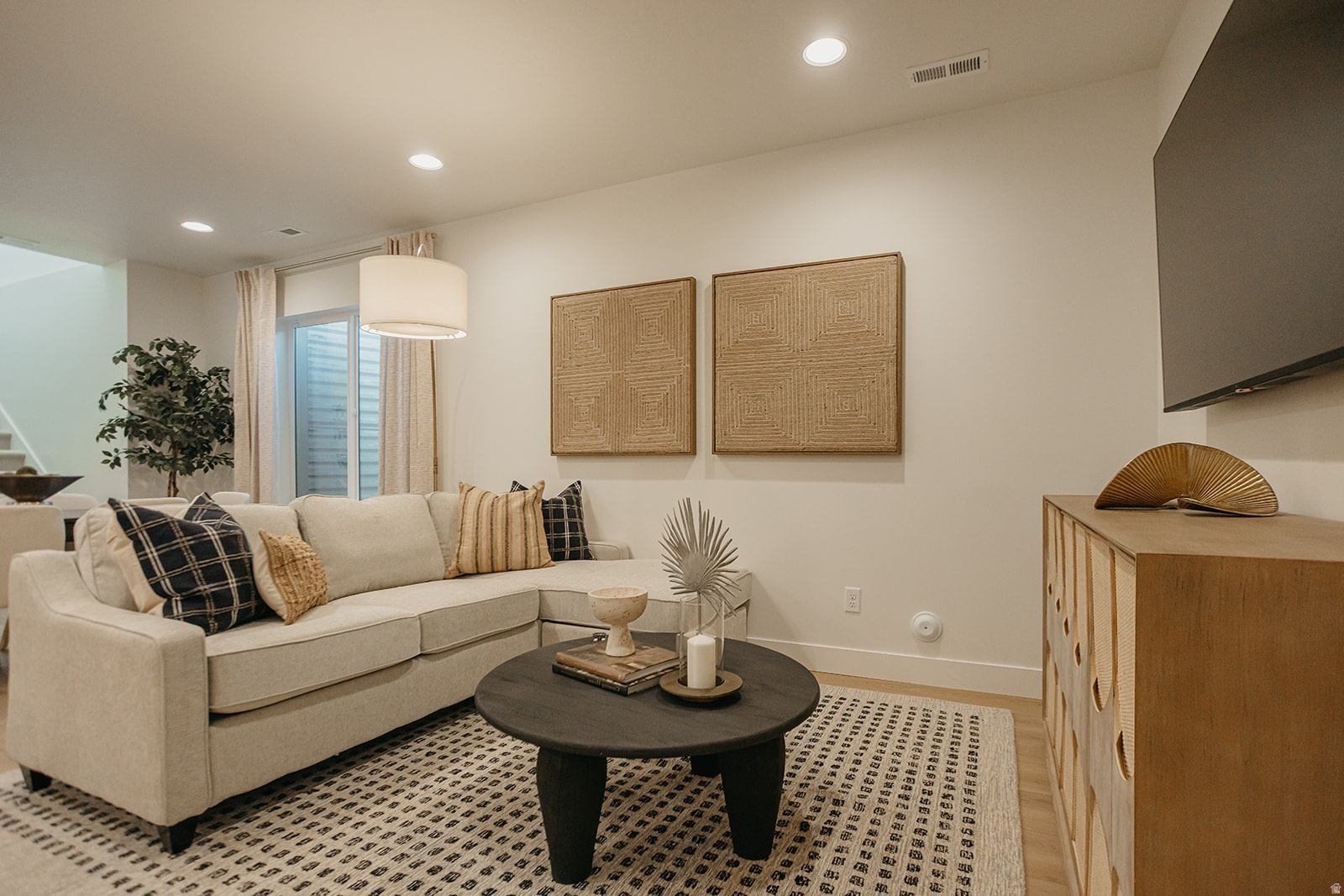 WILLOW ESTATES - Residential