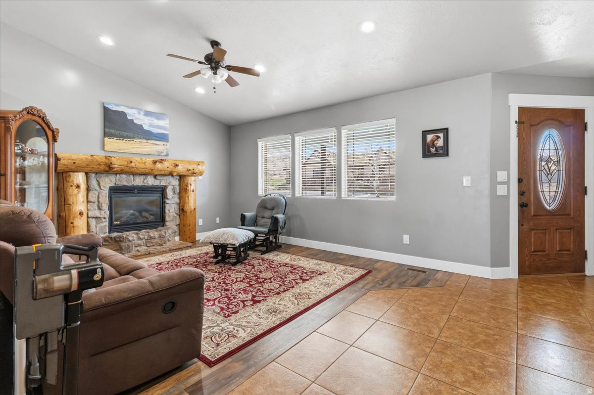 DAILEY MINOR - Residential