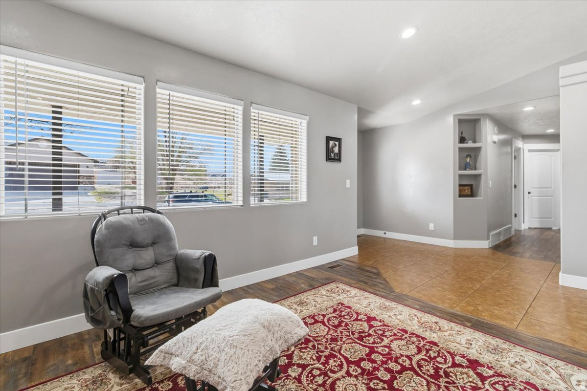 DAILEY MINOR - Residential