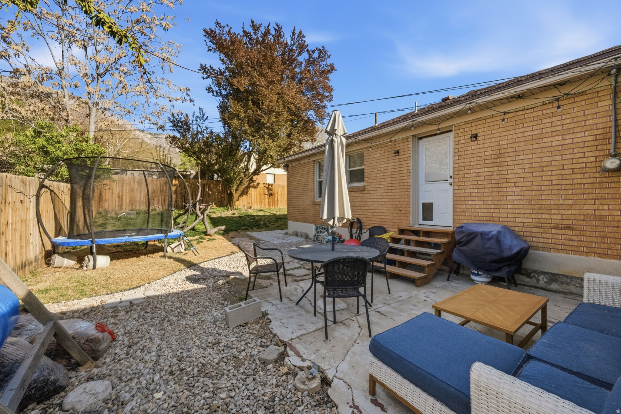 11-121-0022 - Residential