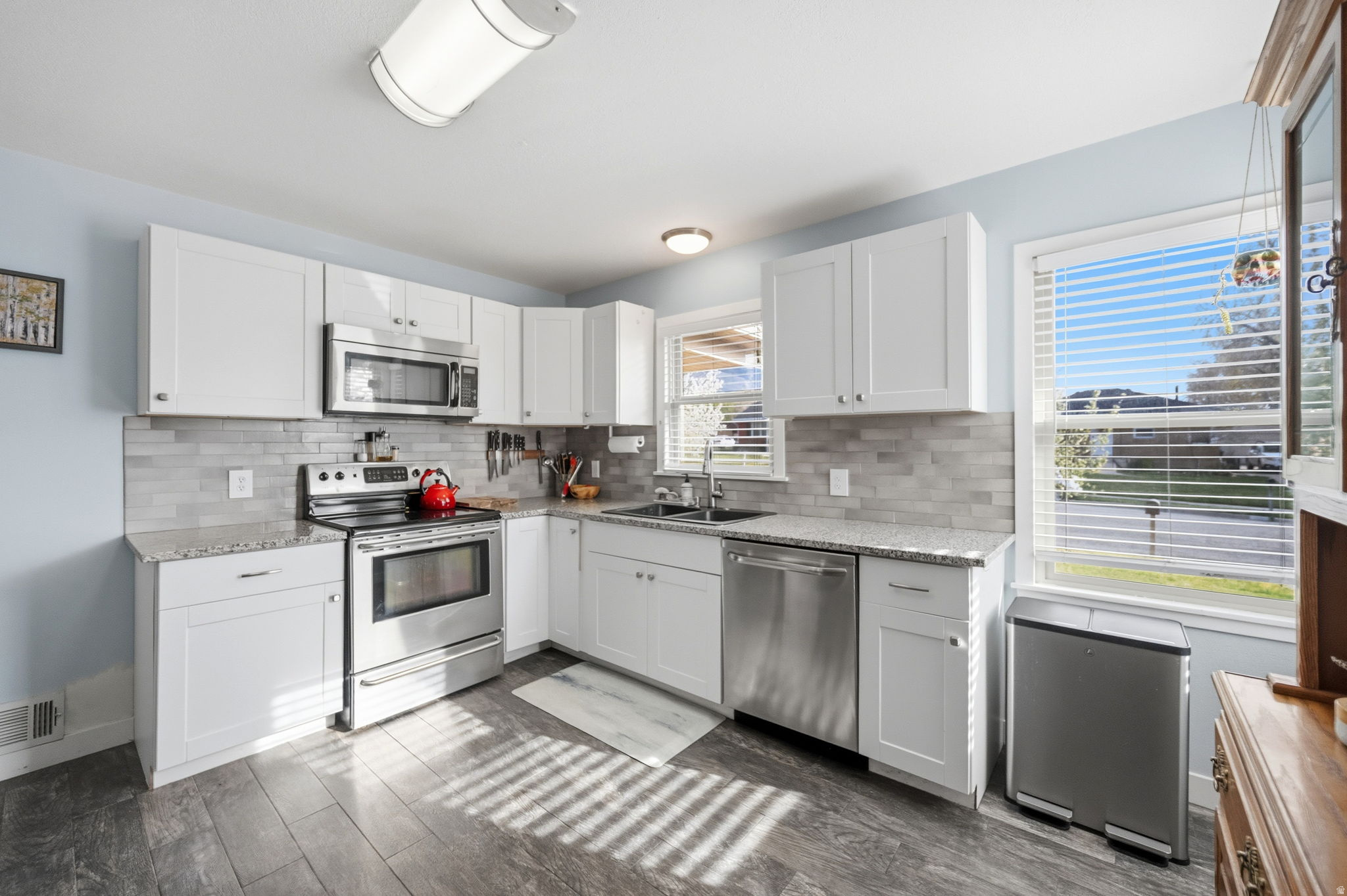 11-121-0022 - Residential