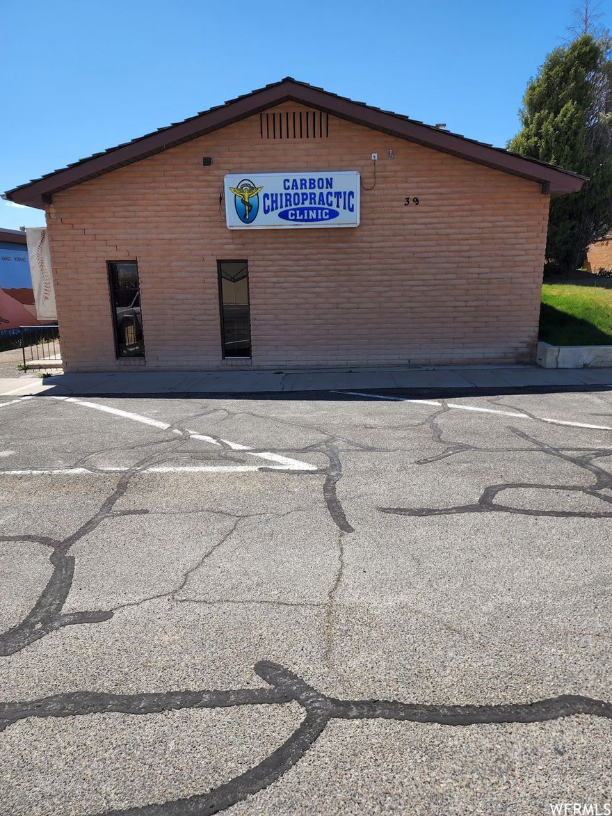 This office space also includes waiting room, reception desk, 2 sauna room, file room, X ray room, utility room, whirl pool room. 9 AND 11 foot ceilings, 4 suite have sinks, construction of walls are 8 in cinder, with3/1/2 inch stump block with Styrofoam wood walls, partial vaulted ceilings, furnace is approx. 2 year old.