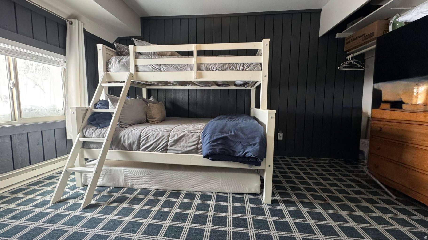 BRIAN HEAD VILLAGE - Residential