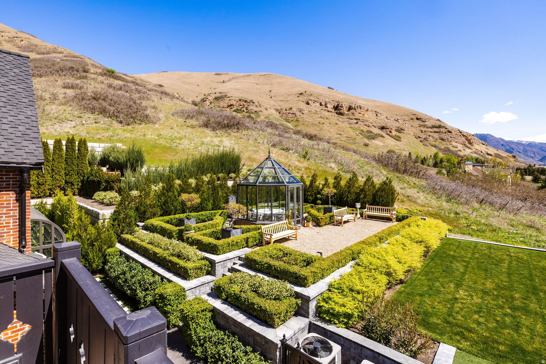 NORTH COVE ESTATES - Residential
