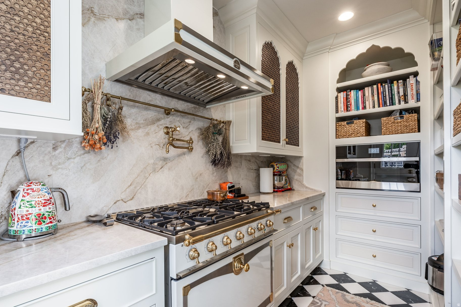 NORTH COVE ESTATES - Residential
