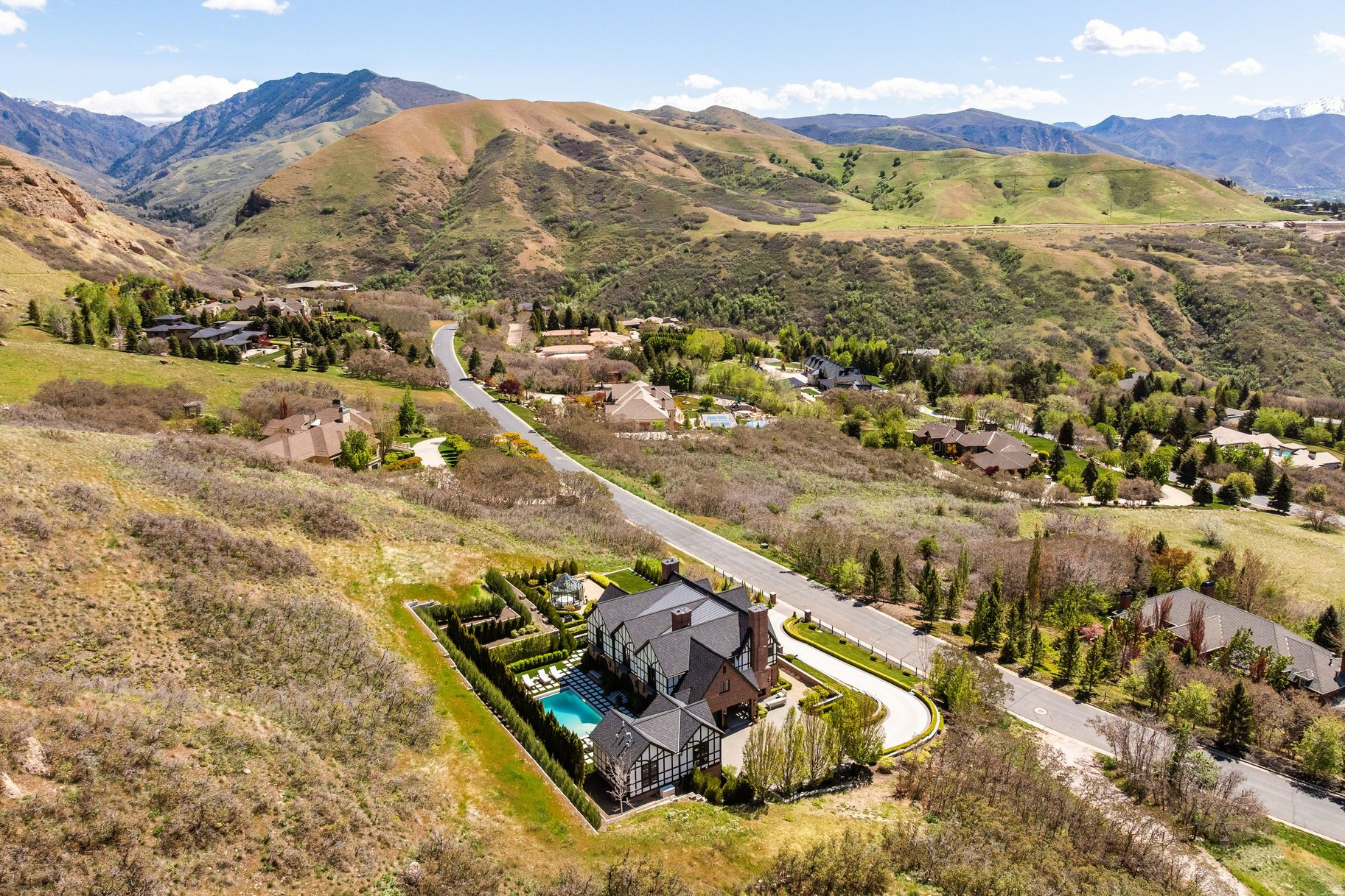 NORTH COVE ESTATES - Residential
