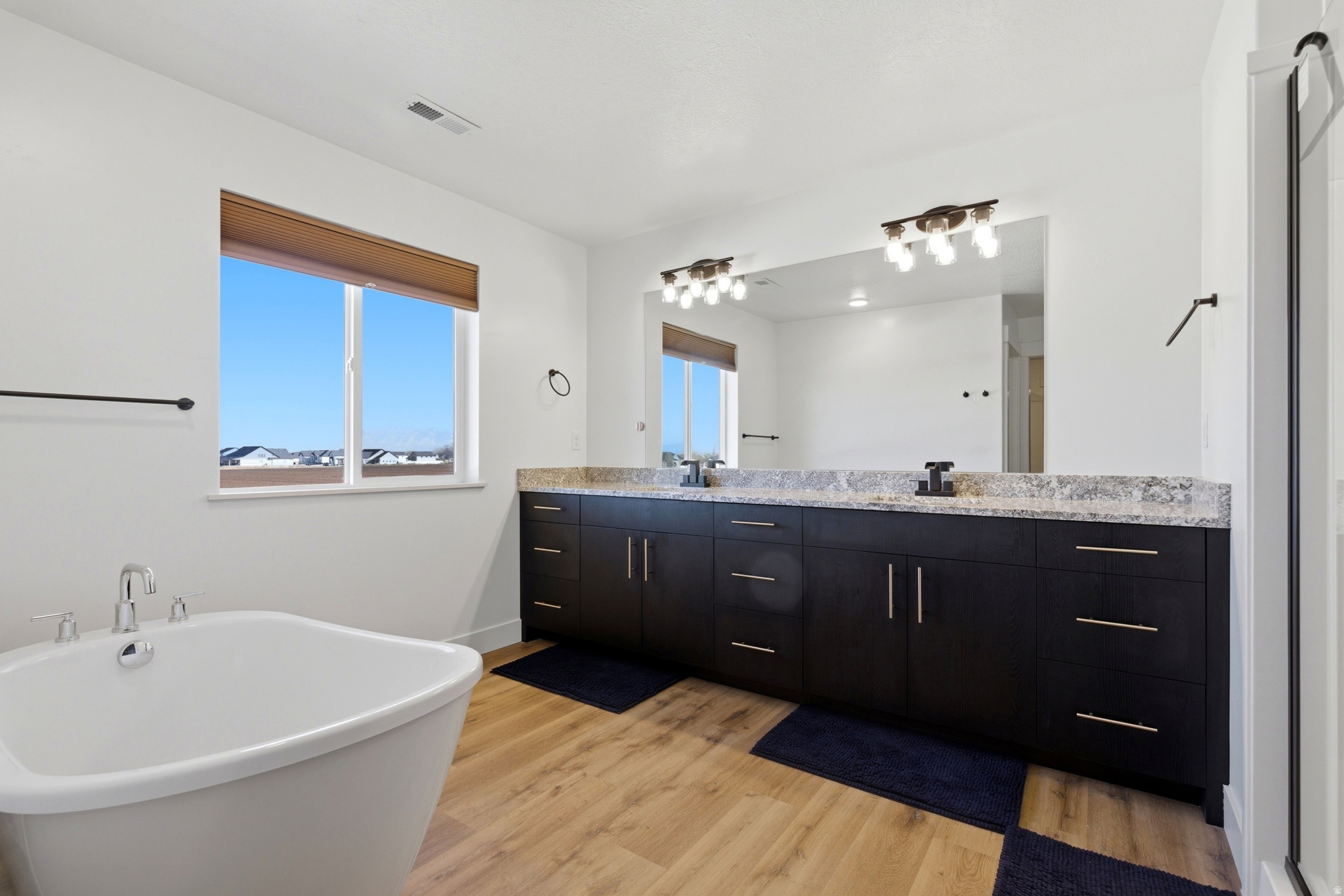 WEST FIELDS - Residential