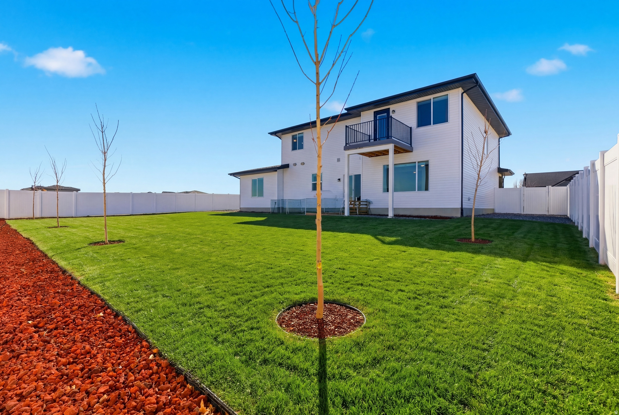 WEST FIELDS - Residential