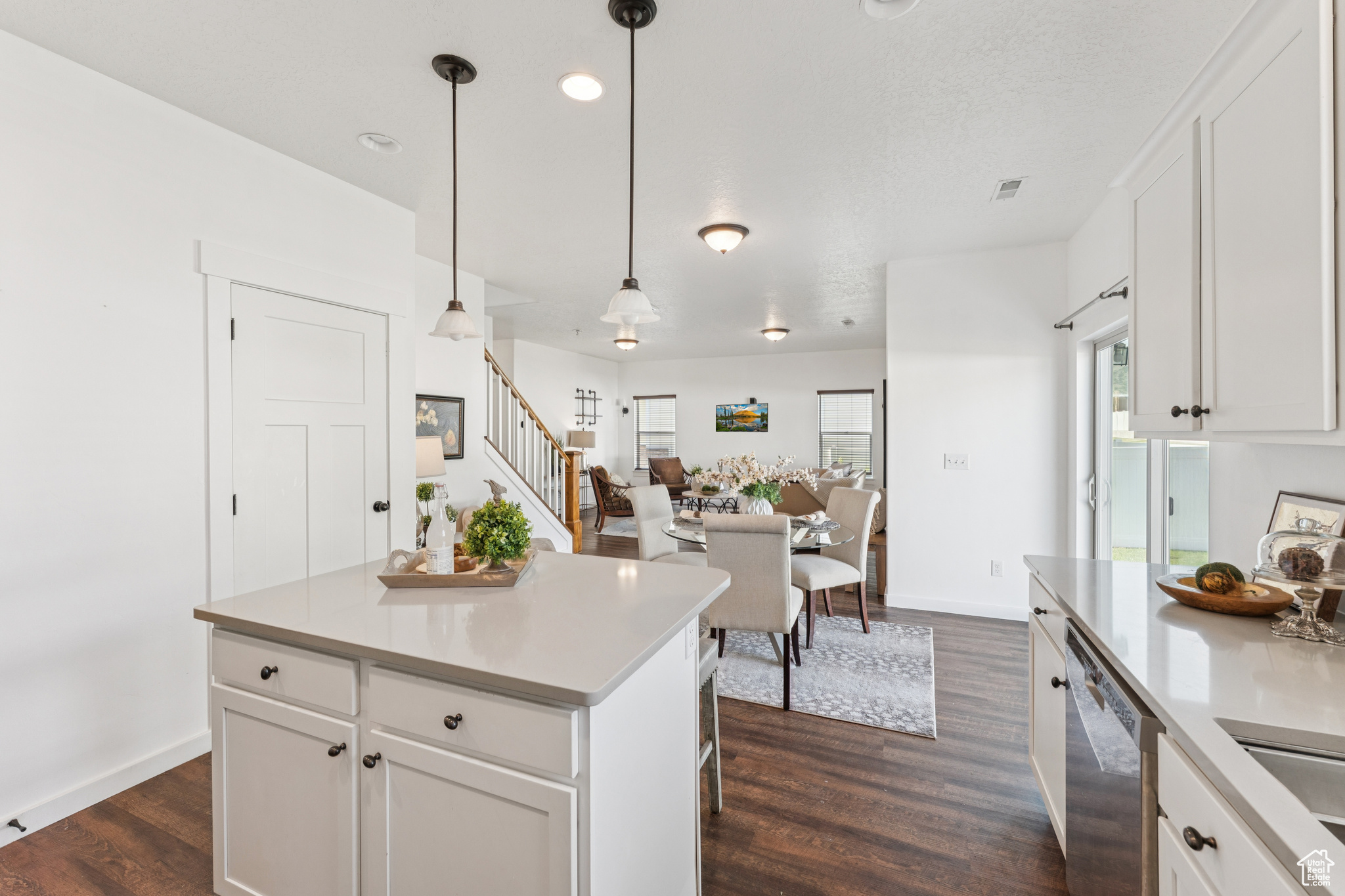 Herriman, Utah 84096, United States, 4 Bedrooms Bedrooms, ,3 BathroomsBathrooms,Residential,Active,162310