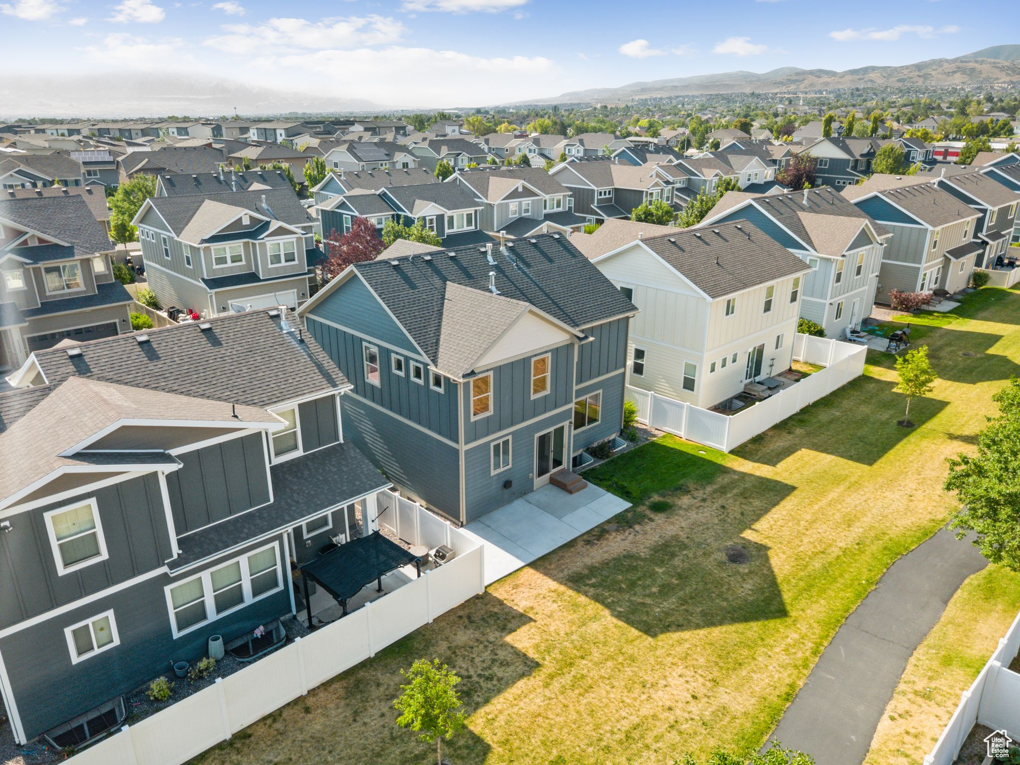 Herriman, Utah 84096, United States, 4 Bedrooms Bedrooms, ,3 BathroomsBathrooms,Residential,Active,162310