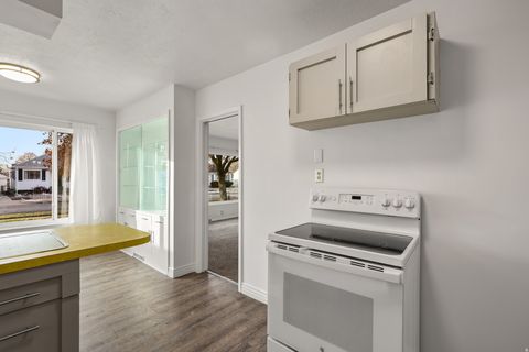 Tiny photo for 1110 JEFFERSON AVE, Ogden, UT 84404 (MLS # 2150299)