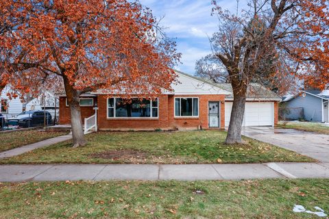 Photo of 1110 JEFFERSON AVE, Ogden, UT 84404 (MLS # 2150299) Photo of 1110 JEFFERSON AVE, Ogden, UT 84404 (MLS # 2150299)