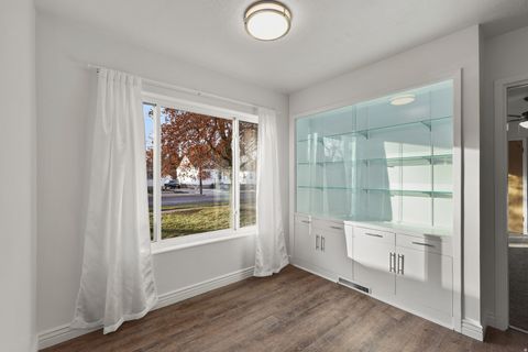 Tiny photo for 1110 JEFFERSON AVE, Ogden, UT 84404 (MLS # 2150299)