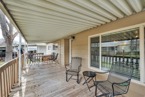 Tiny photo for 190 E NIMUE CIR, North Salt Lake, UT 84054 (MLS # 2153477)