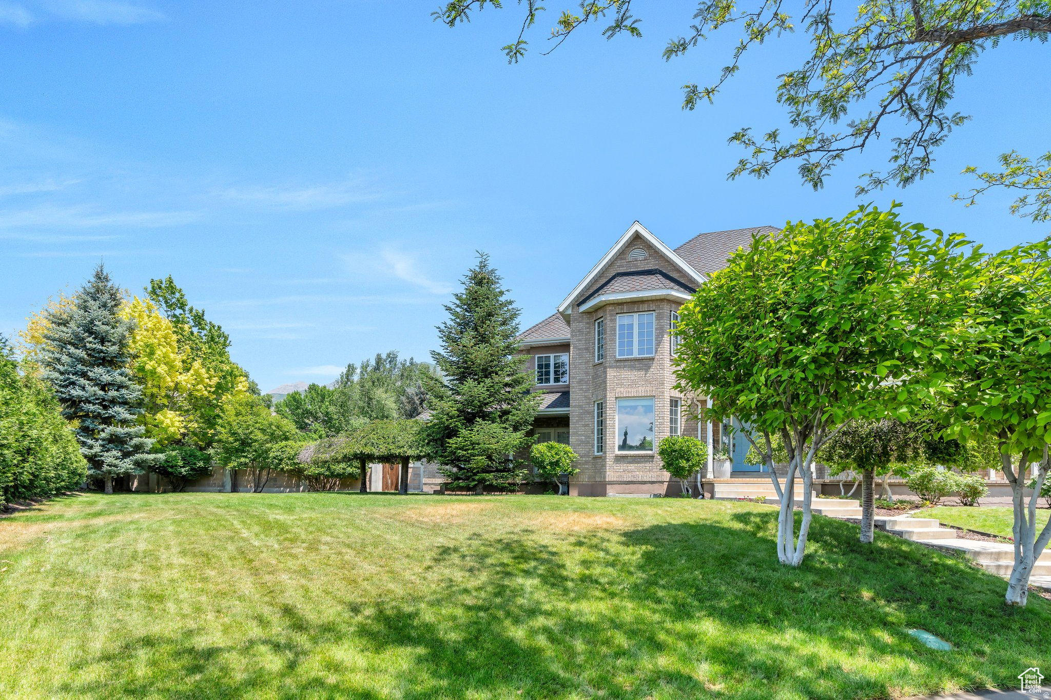 OLD ORCHARD ESTATES - Residential