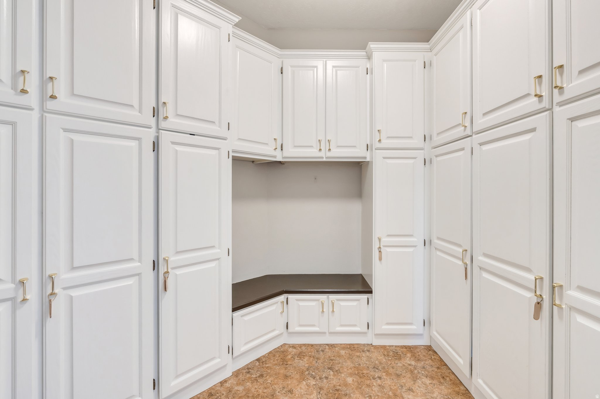 OLD ORCHARD ESTATES - Residential