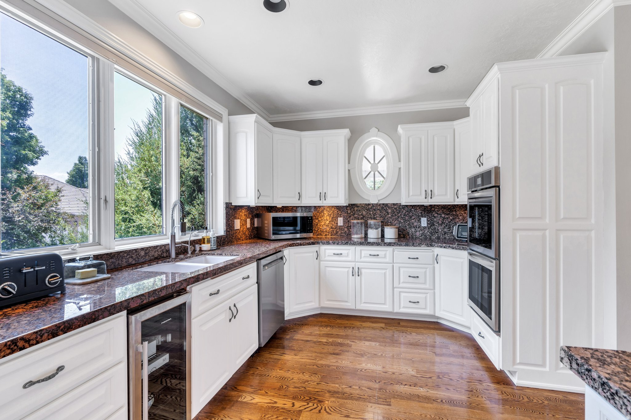 OLD ORCHARD ESTATES - Residential