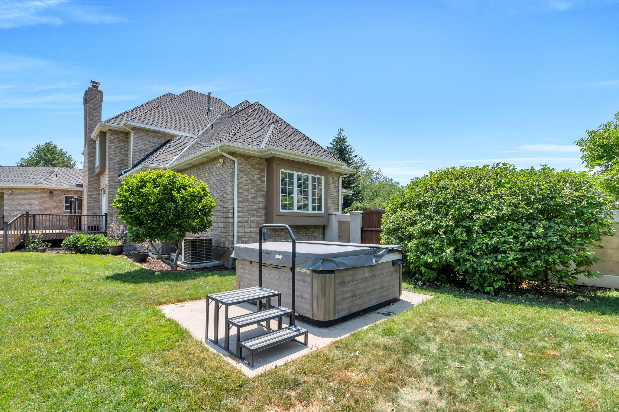 OLD ORCHARD ESTATES - Residential