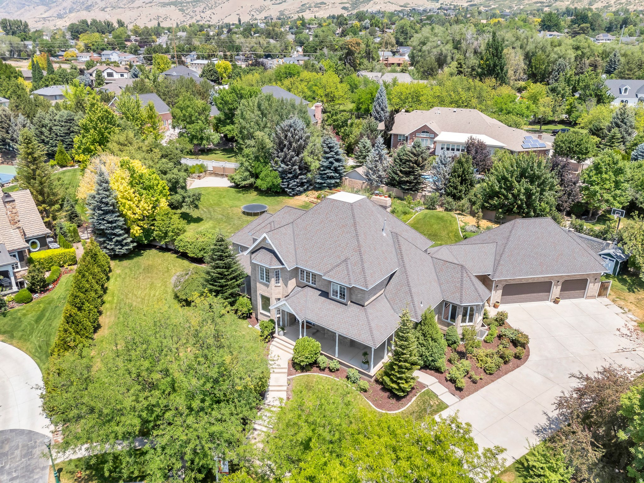 OLD ORCHARD ESTATES - Residential