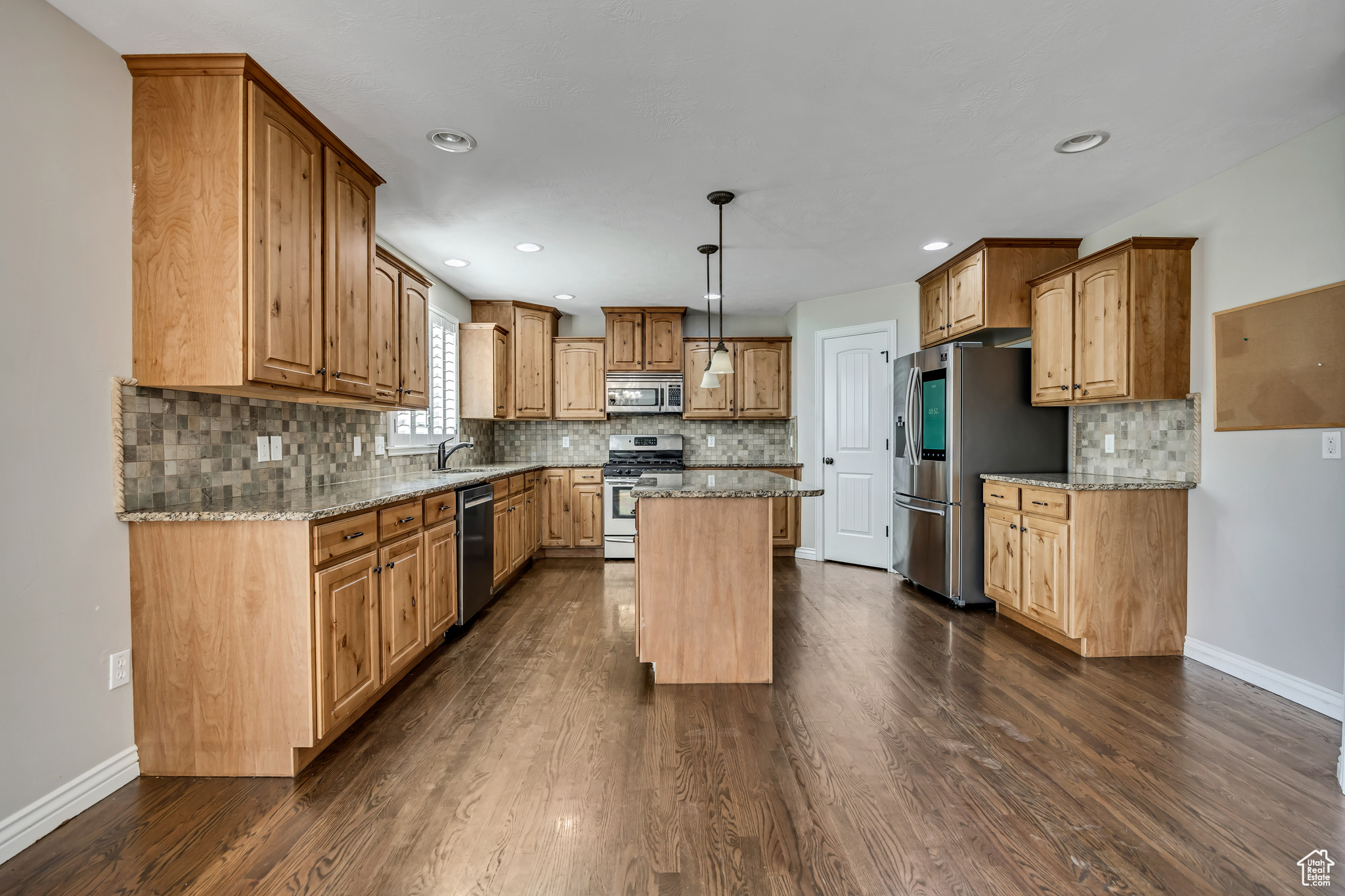 PONDEROSA ESTATES - Residential