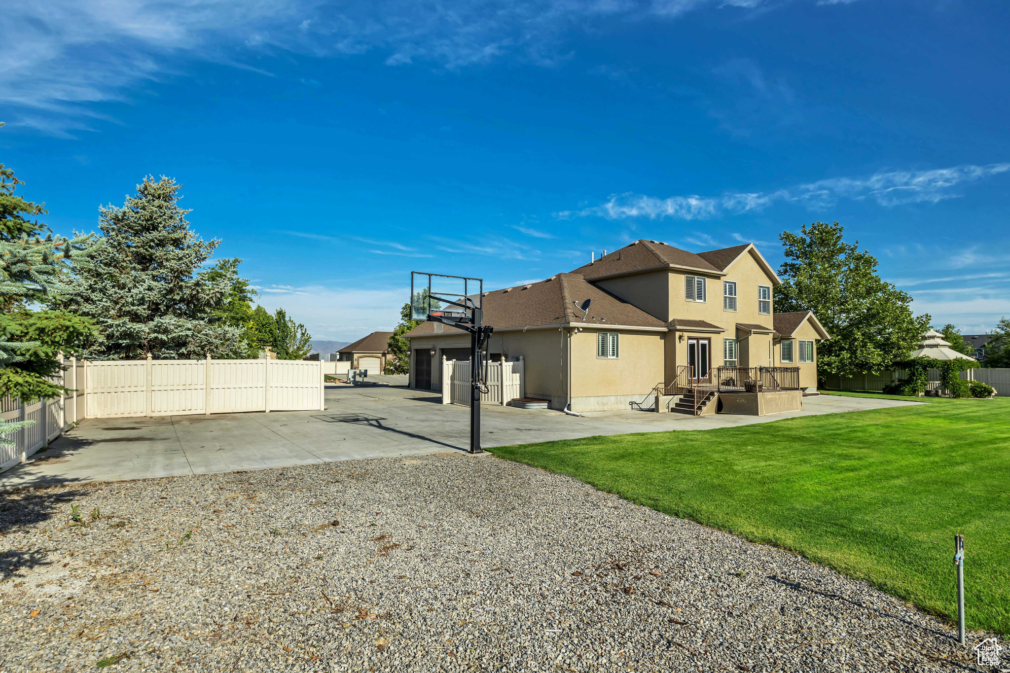 PONDEROSA ESTATES - Residential