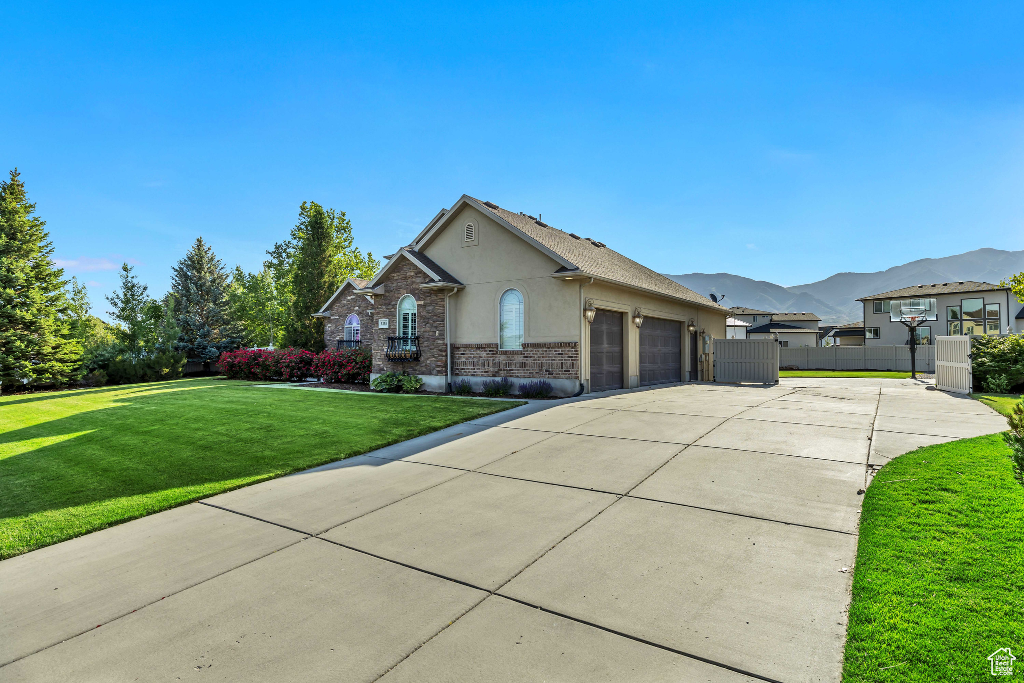 PONDEROSA ESTATES - Residential