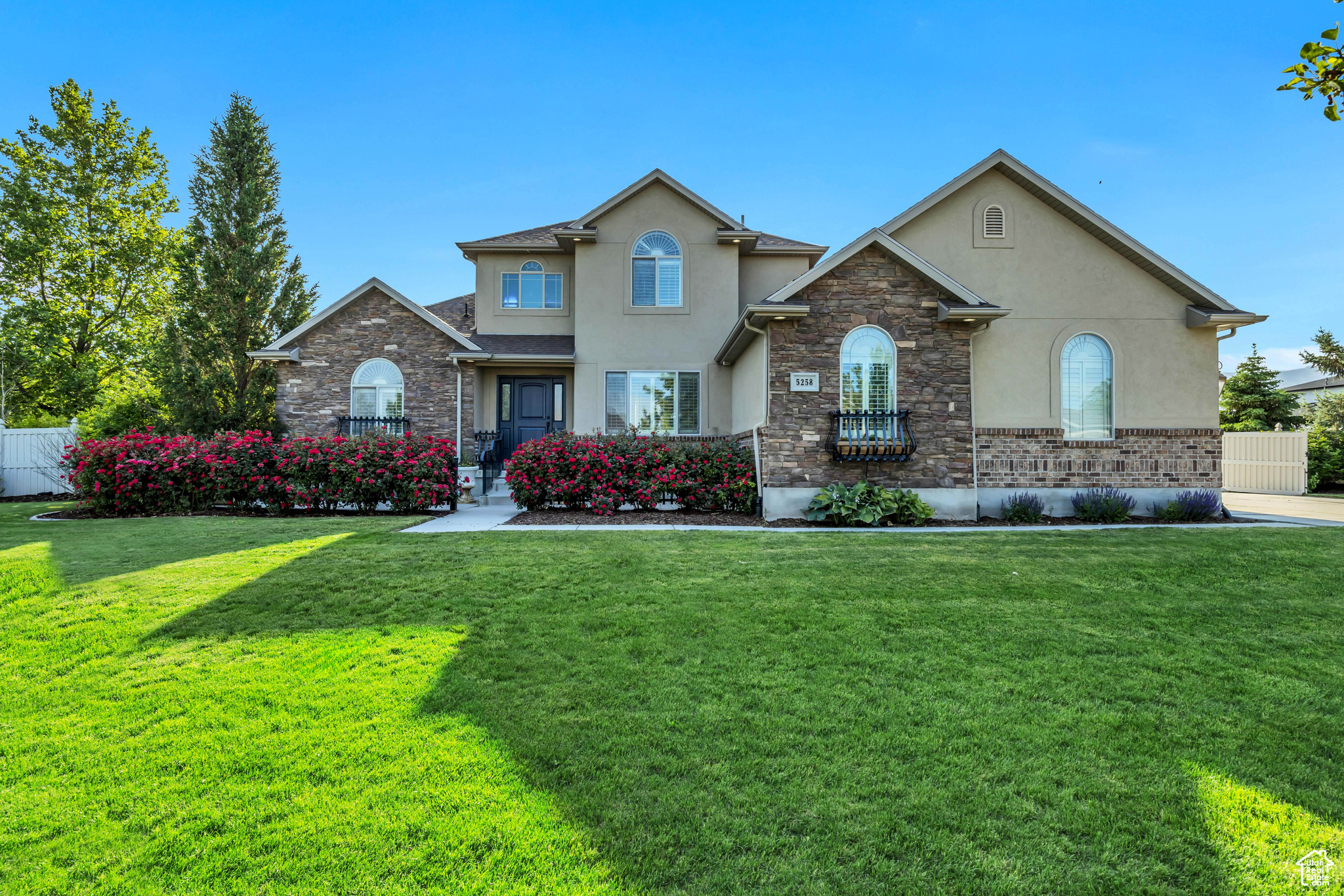 PONDEROSA ESTATES - Residential