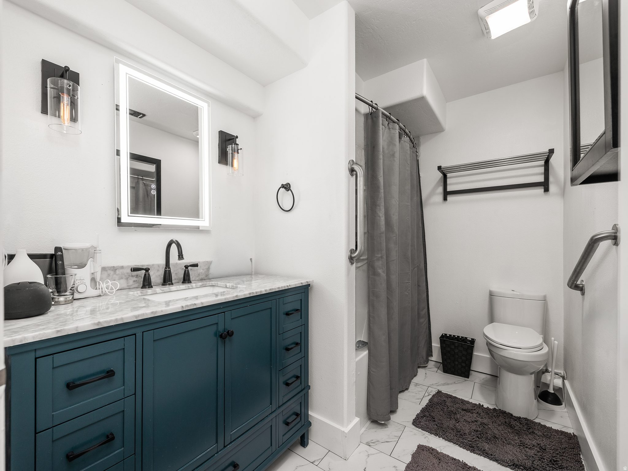 HIGHLAND HILLS - Residential