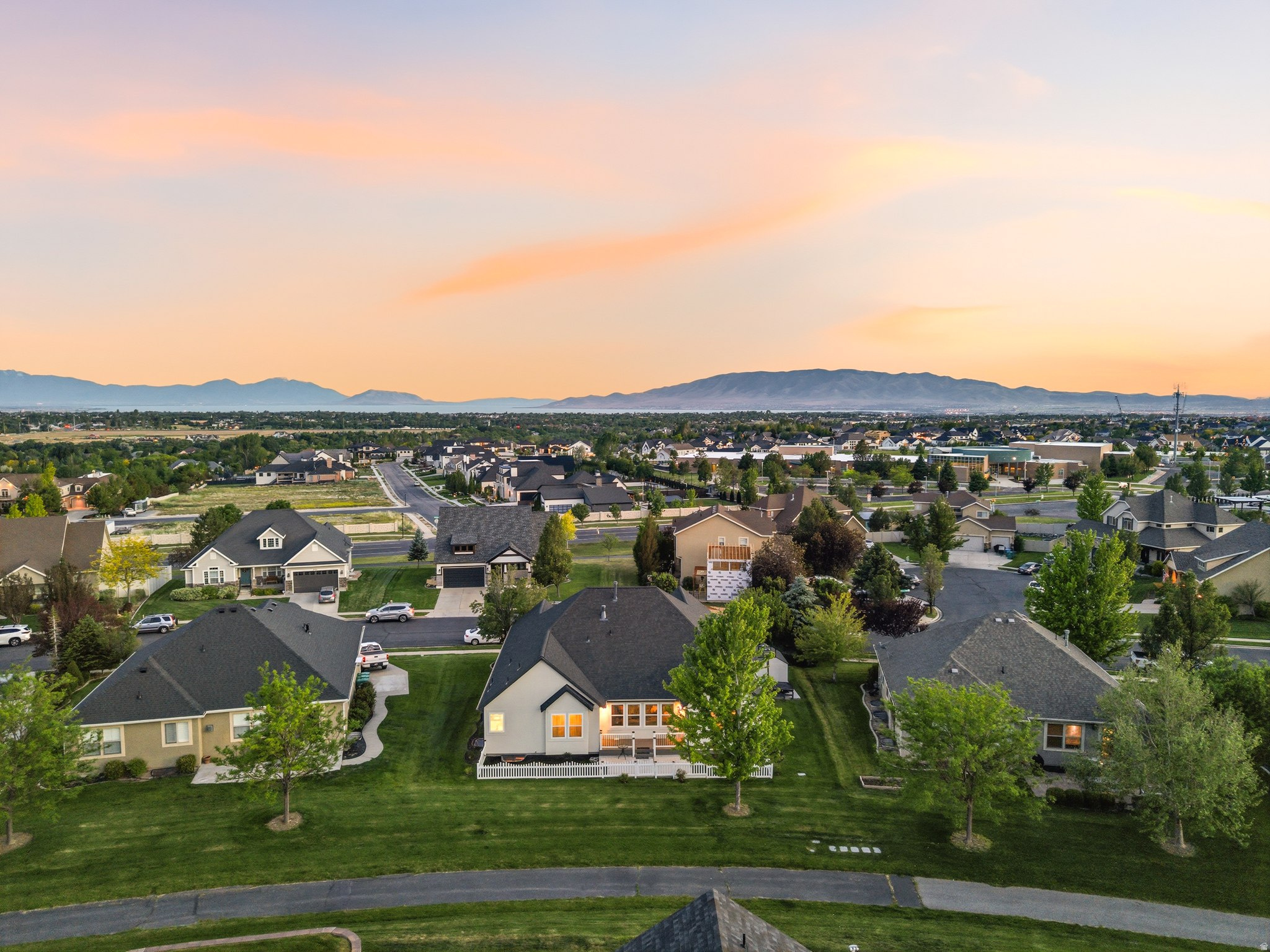 HIGHLAND HILLS - Residential