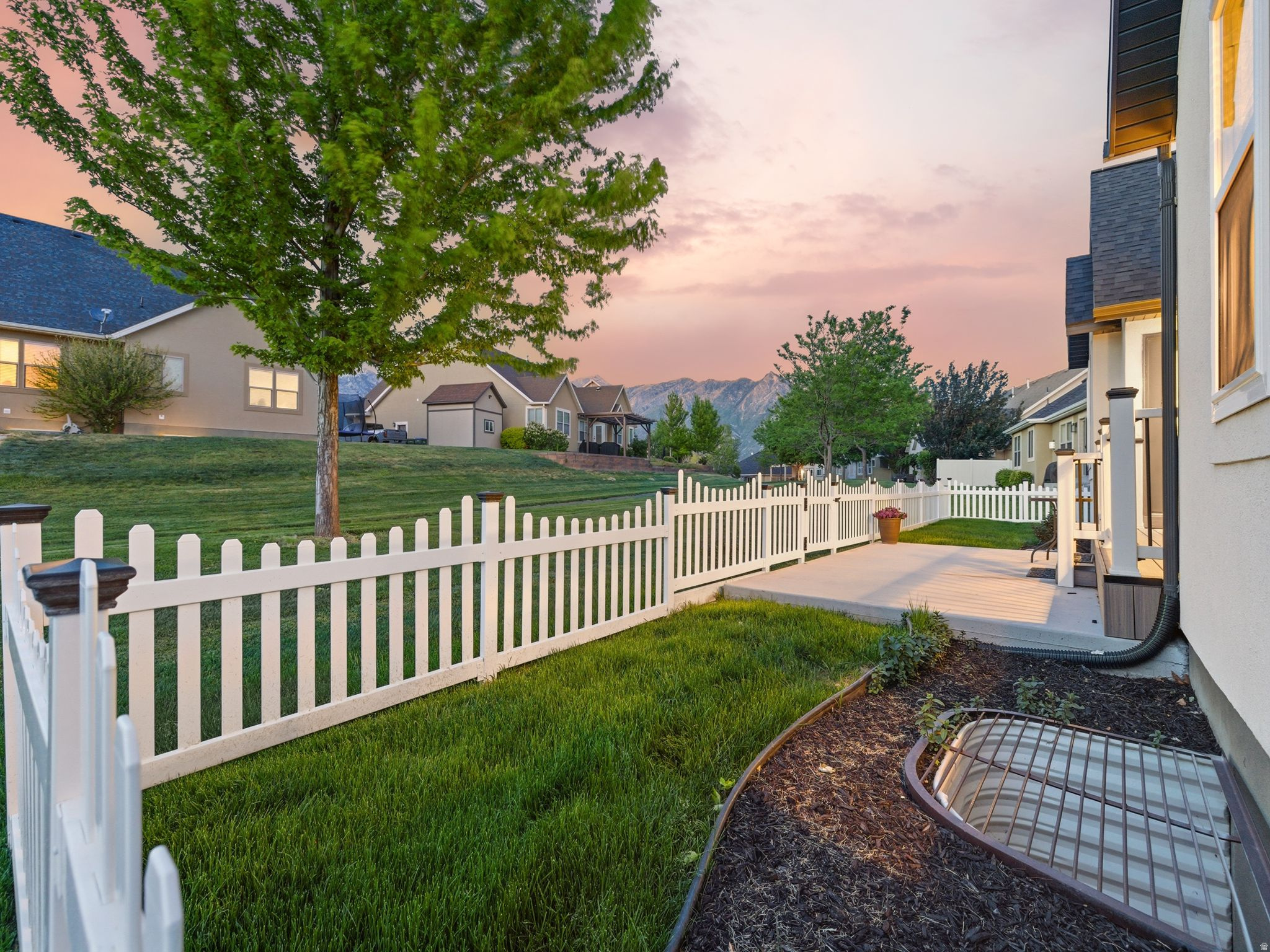 HIGHLAND HILLS - Residential