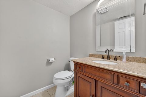 Tiny photo for 5638 W WALNUT VIEW CIR W, Kearns, UT 84118 (MLS # 2120558)
