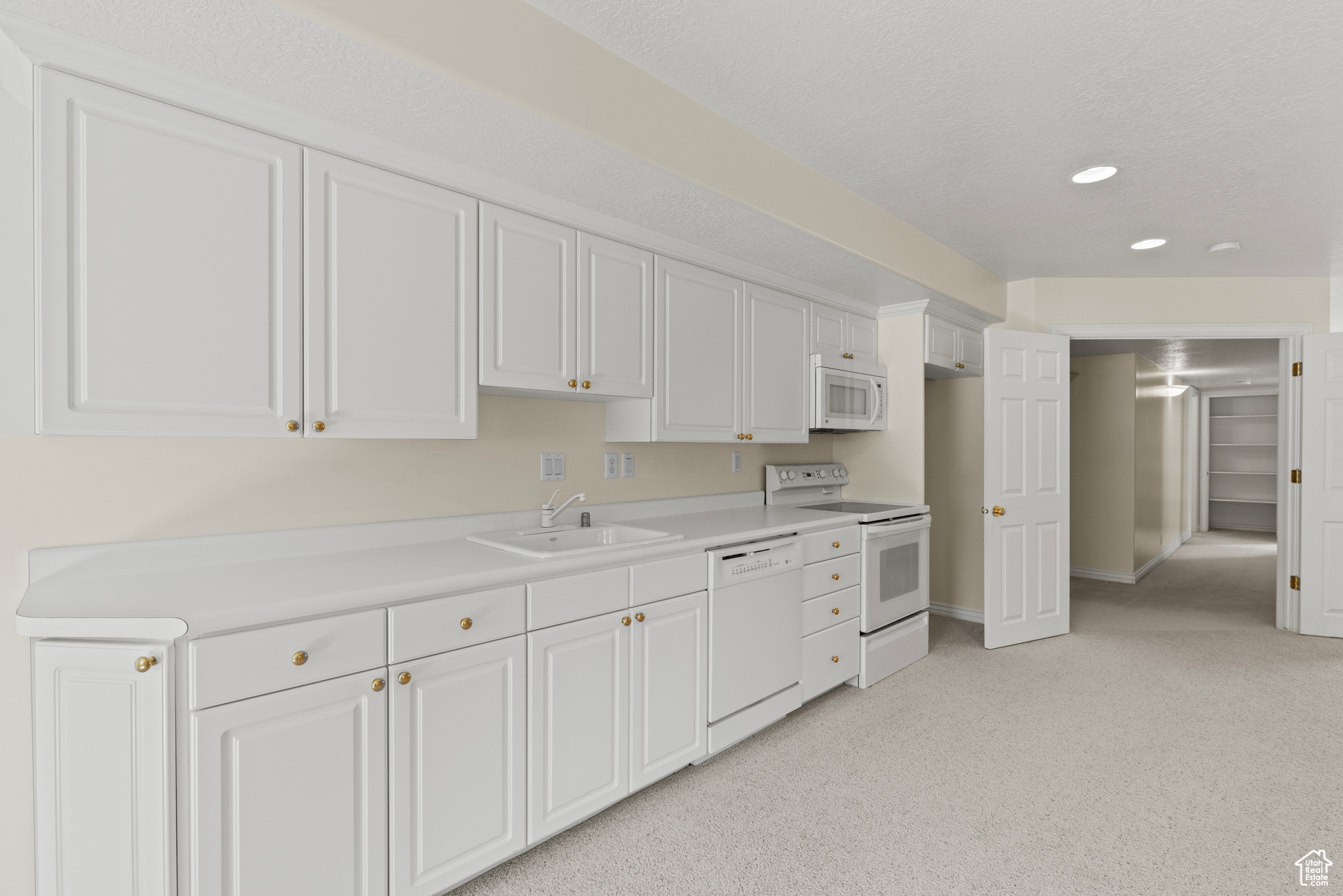 EAGLEWOOD - Residential