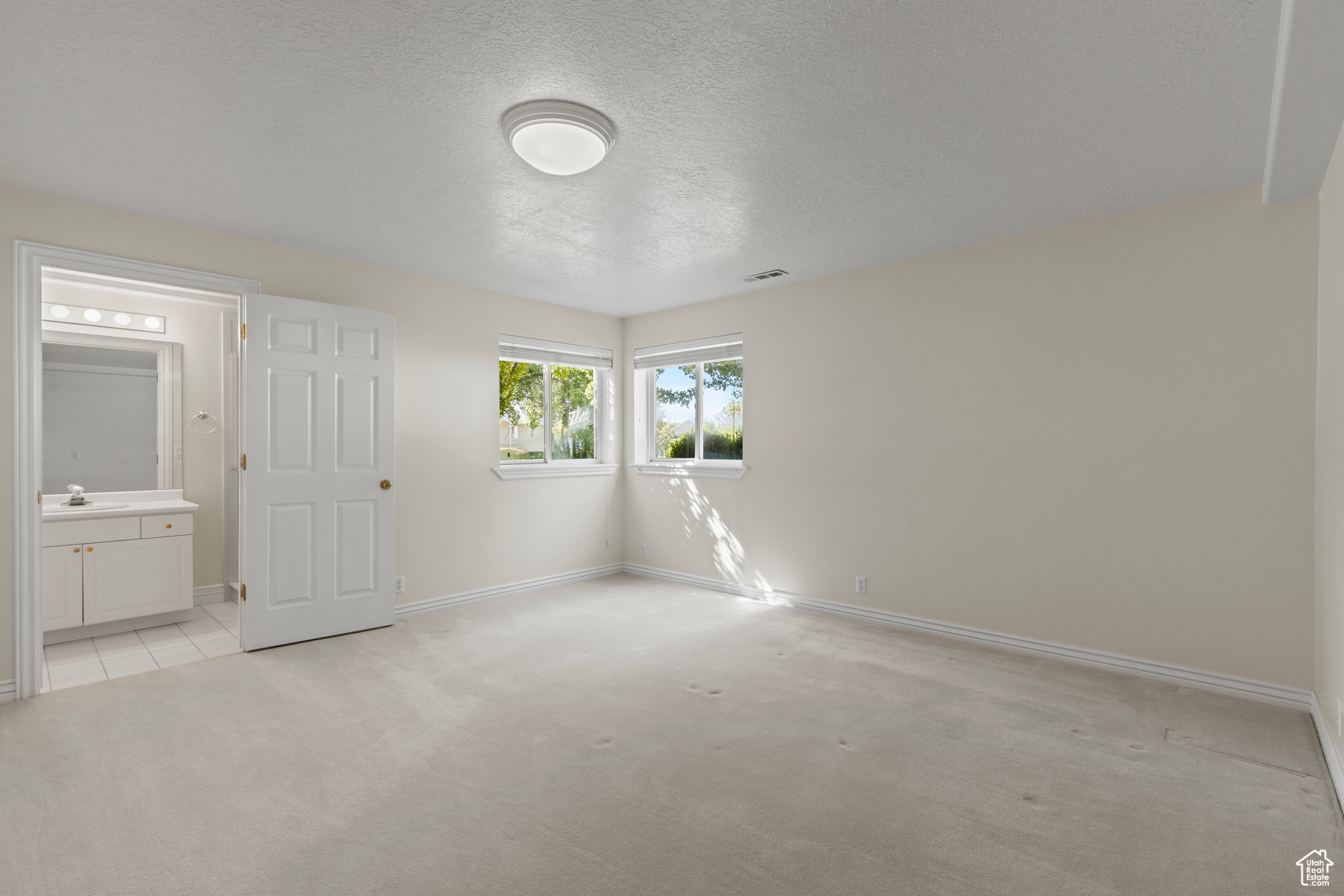 EAGLEWOOD - Residential