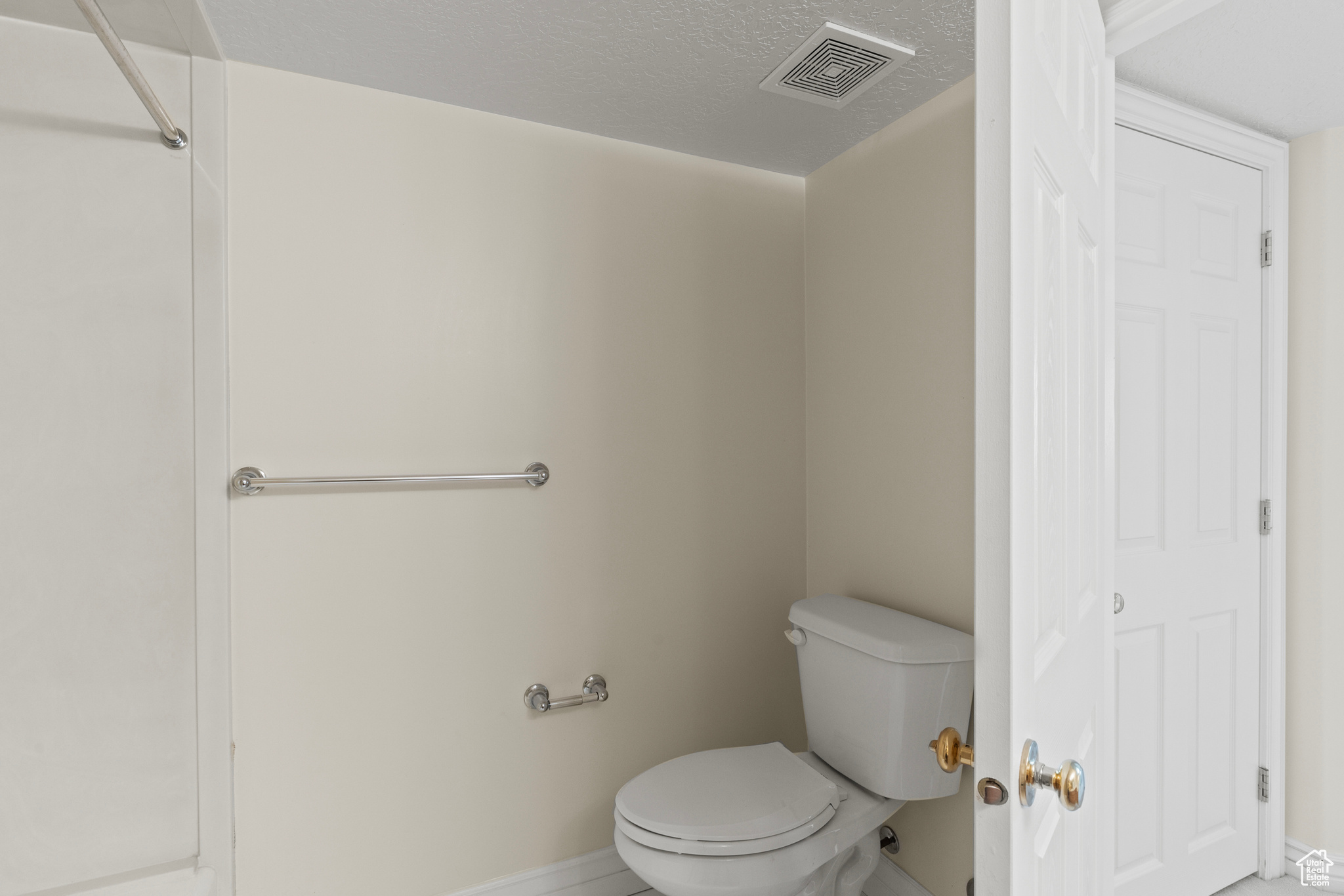 EAGLEWOOD - Residential