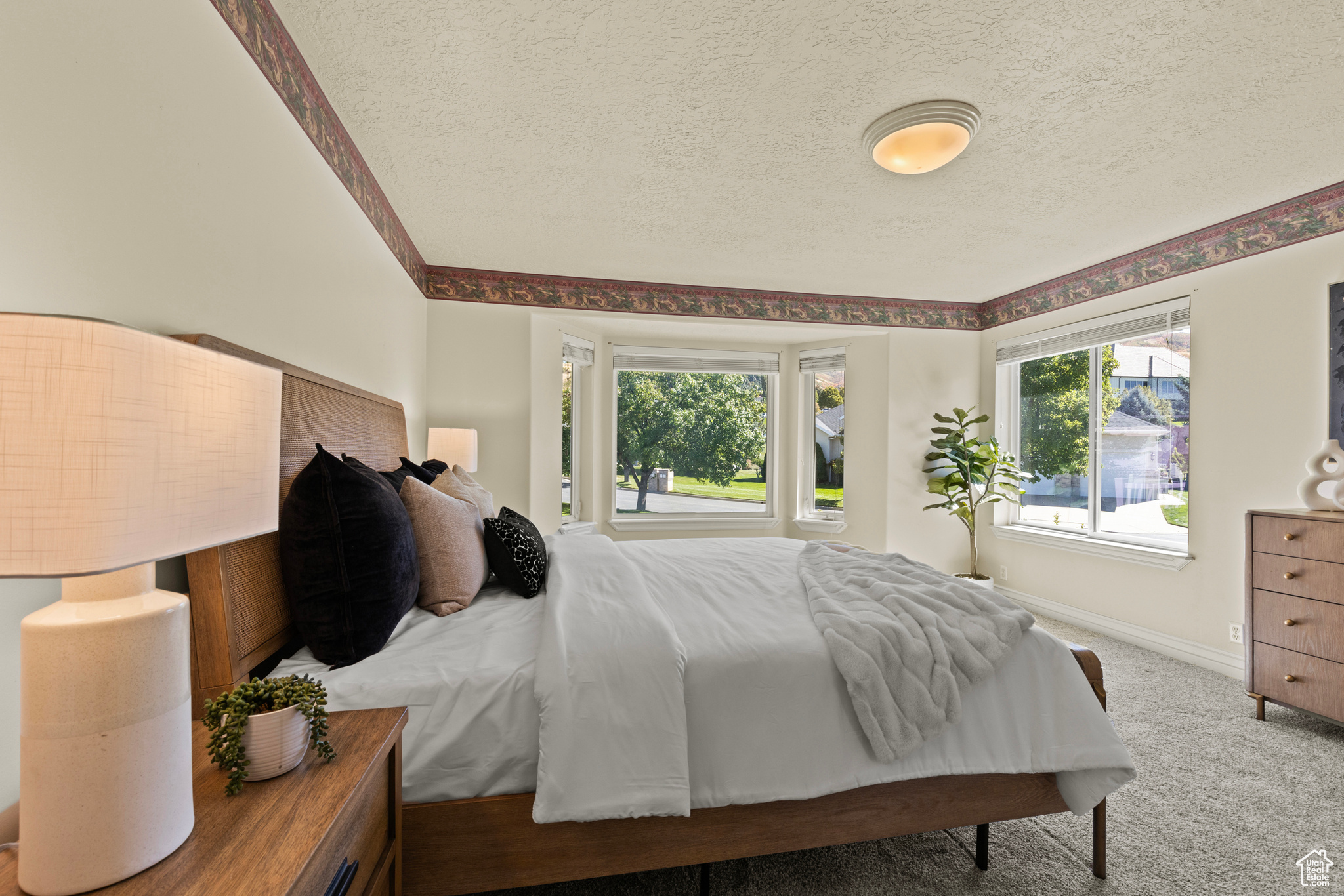 EAGLEWOOD - Residential