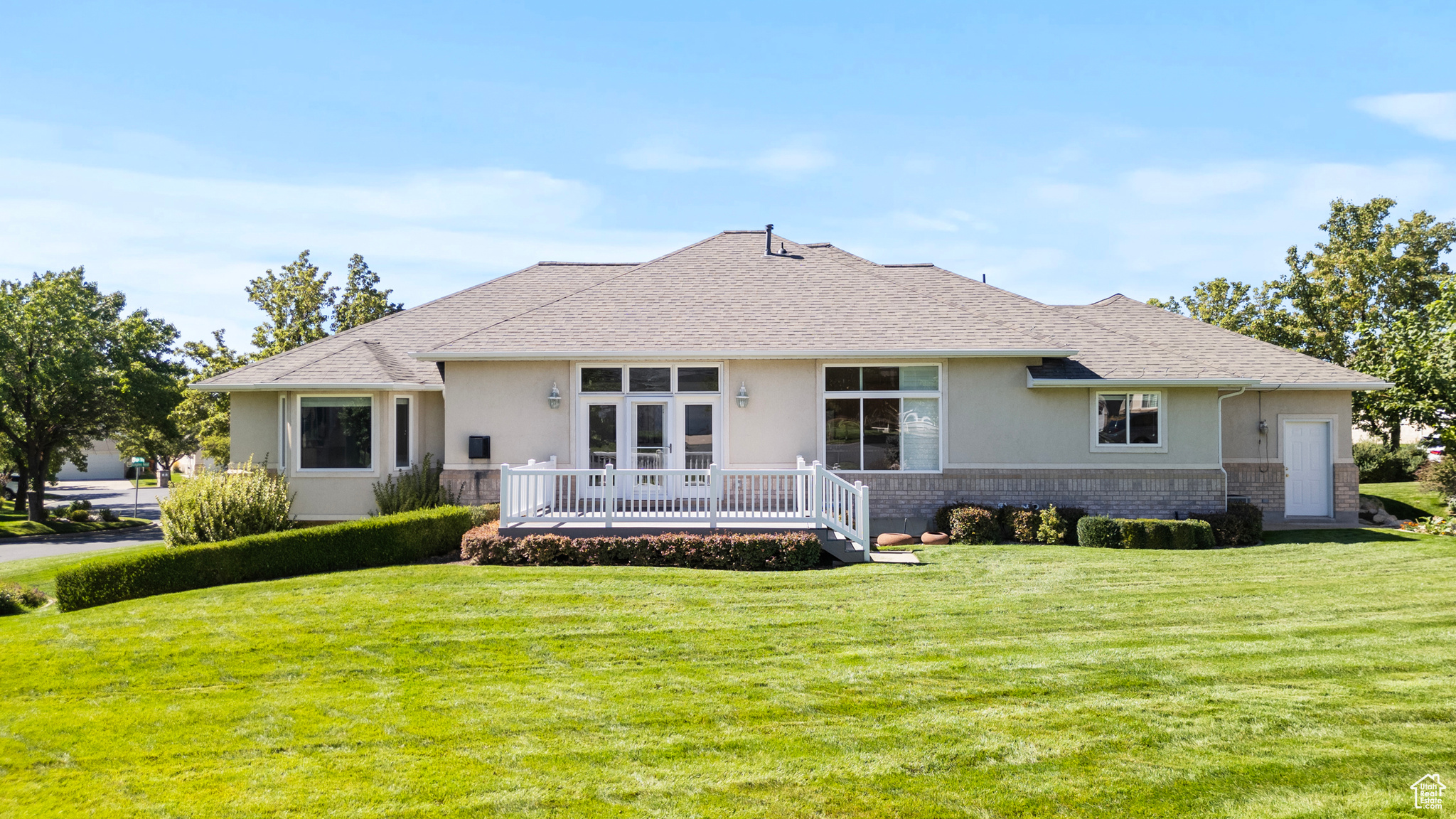 EAGLEWOOD - Residential